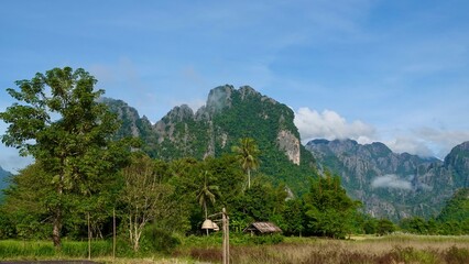 Laos - Karststeingebirge in Vang Vieng