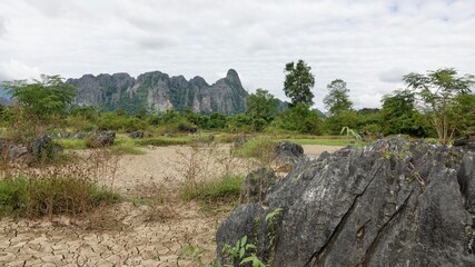 Laos - Karststeingebirge in Vang Vieng