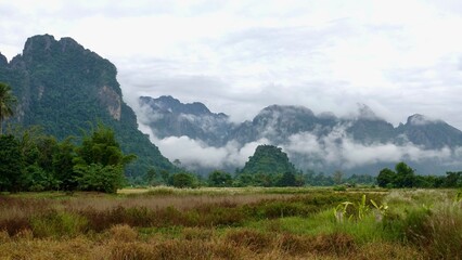 Laos - Karststeingebirge in Vang Vieng