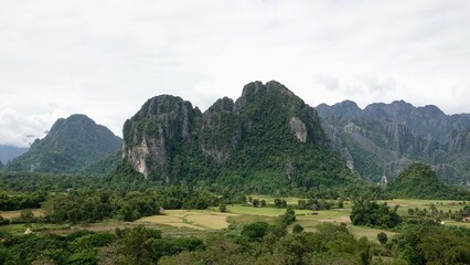 Laos - Karststeingebirge in Vang Vieng