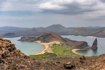 Panoramic view of Bartolom&eacute; Island in the Galapagos from its summit, featuring the iconic Pinnacle Rock formation