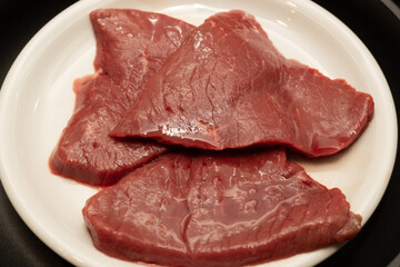 Zubereitung vom Rotem Fleisch in der K&uuml;che