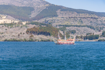 芦ノ湖の箱根海賊船の風景