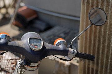 置き去りのバイク