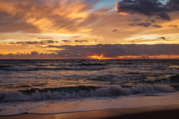 Fototapeta premium Sunrise Over Atlantic Ocean Near Boca Raton Florida