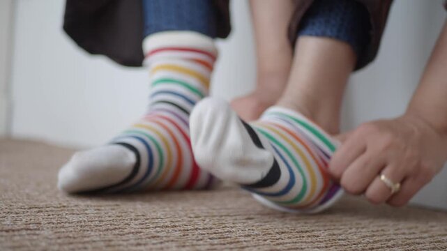 How to fold colorful striped socks quickly