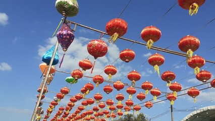 Chinese lanterns are used to decorate various places during auspicious Chinese festivals.