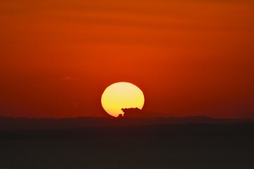 A fantastic moment of morning glow and sunrise. Natural beauty background material.