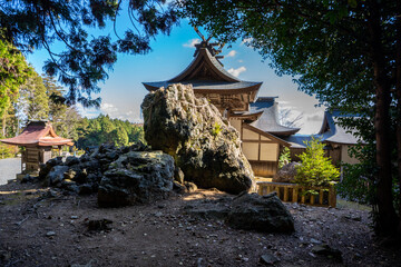 星神社の隕石（岡山市北区）