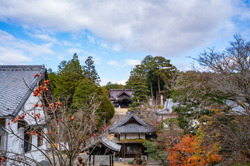 龍泉寺の拝殿の風景（岡山市）