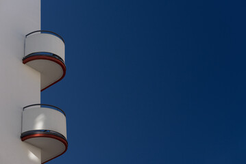 ARCHITECTURE - A classic modernist tenement house in Gdynia 
