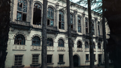 Obraz premium Abandoned soviet sanatorium in Tskaltubo, Georgia