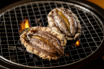 鮑の炭火焼き