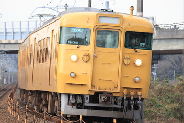 山陽本線　115系