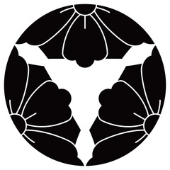 家紋です。三つ割り剣花菱といいます。