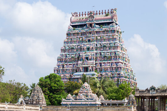 India, Tamil Nadu, Chidambaram, View of Main Entrance Gopuram of Thillai Nataraja Temple, The 10th Century Chola Dynasty Lord Shiva Temple.