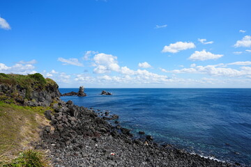 fascinating seascape with charming clouds