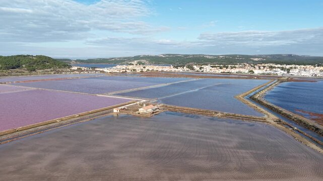 Les salins de Gruissan dans l'Aude en Occitanie