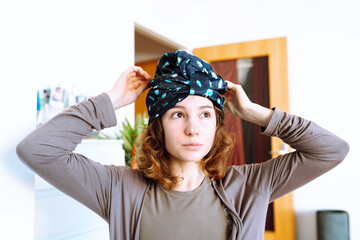 Making your own sleeping cap for curly hair