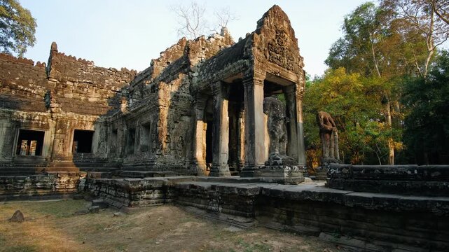 Ancient khmer preah khan temple ruins in the jungle of angkor wat. Details of the historic khmer architecture in cambodia.