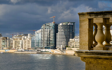 View from old-
town Valletta to the new waterfront towers