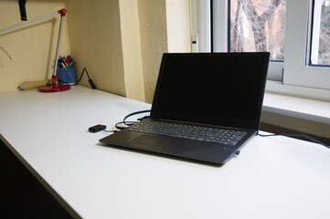 Minimalist workspace for productivity and remote work