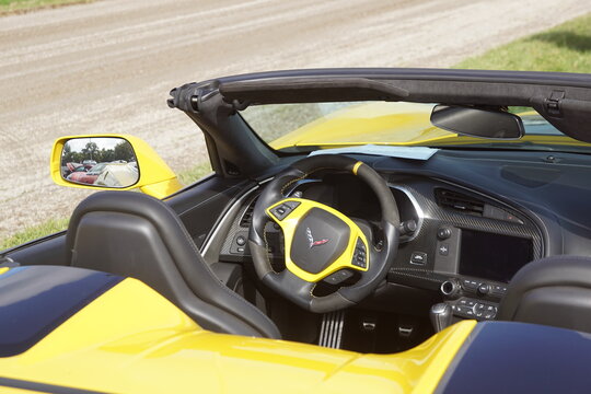 Chevrolet Corvette Z06  C7  in gelb