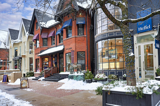 Boutiques in restored Victorian houses in Yorkville area of Toronto