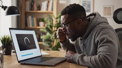 P224-User use a laptop computer to download and update software with waiting to load digital file data fr 4K 10s - Powered by Adobe