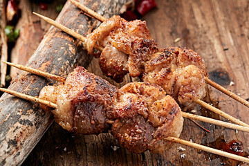 Charcoal-grilled lamb kidneys