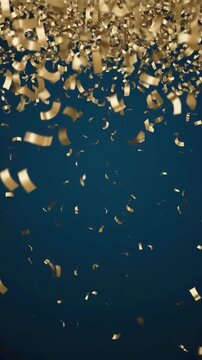 Fallendes goldenes Konfetti auf blauem Hintergrund &ndash; Freisteller 
