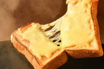 チーズトースト