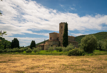 Obraz premium View of the Abbey of Sant'Antimo, Castelnuovo dell'Abate, province of Siena, Italy.