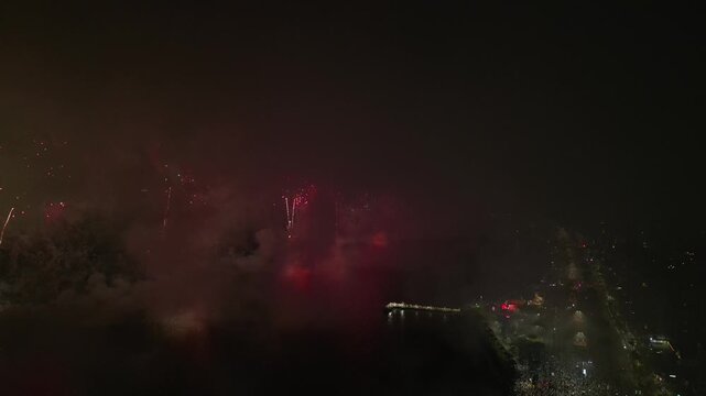 Imagens Aereas Reveillon Florian&oacute;polis - Ponte Hercilio Luz - Noite