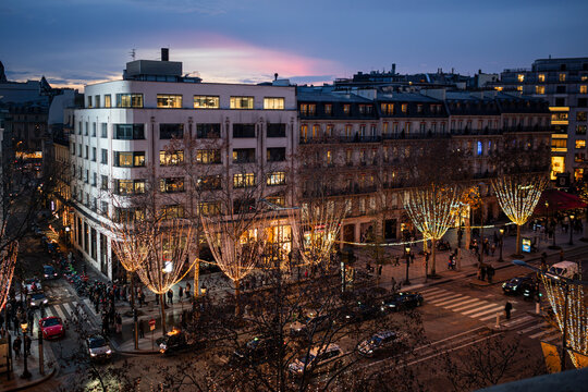 The Champs-&Eacute;lys&eacute;es and the Arc de Triomphe at the end of the day, seen from a balcony on the avenue before the Christmas holidays 3