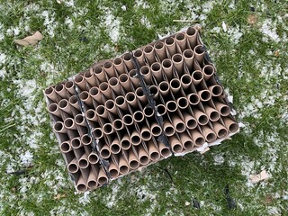 Ausgebrannte Feuerwerksbatterie.