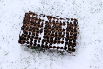 Ausgebrannte Feuerwerksbatterie.