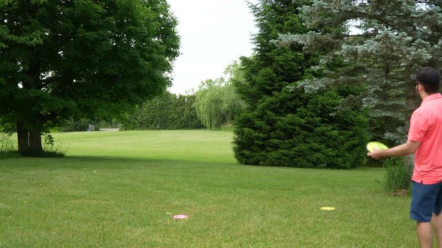 Disc Golf Approach Shots, Putts, and Controlled Throws on Outdoor Courses