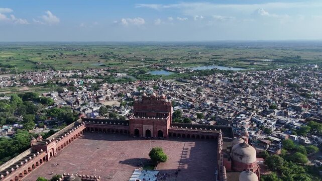 Aerial view of Buland Darwaza, the world&rsquo;s highest gateway in Fatehpur Sikri, India