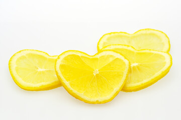 ハート形の断面のレモン