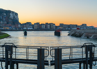 Le port du tr&eacute;port au coucher du soleil, Seine-Maritime, France