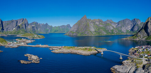 Hamn&oslash;y - der zauberhafte Fjord auf den Lofoten
