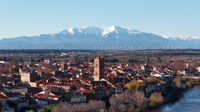Rivesaltes , l'Agly et le Canigou (66600) dans les  Pyr&eacute;n&eacute;es orientales, France en d&eacute;cembre 2025	