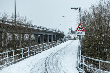 Unusually heavy snow in the Netherlands causes Code Orange weather warning