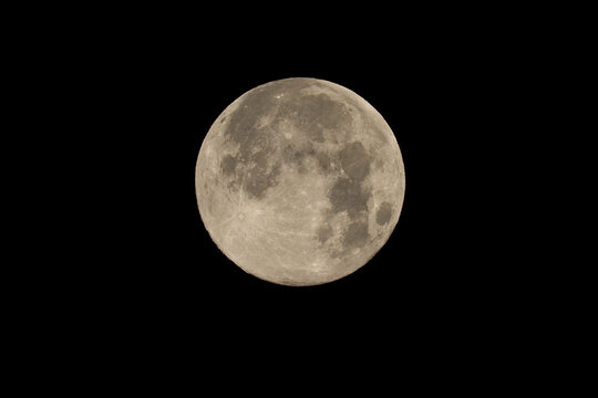 Wolf Moon of January. First Supermoon of the New Year 2026.