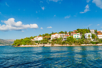 Chorwacja latem, wybrzeże morza Adriatyckiego w okolicy Splitu i Trigoru. Błękitna Laguna. © Franciszek