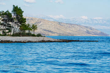 Chorwacja latem, wybrzeże morza Adriatyckiego w okolicy Splitu i Trigoru. Błękitna Laguna. © Franciszek