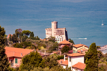 Zamek w Lerici