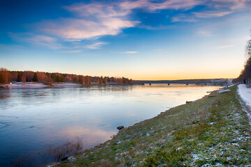 Old Bridge (Vanhasilta) over Kemijoki river in Rovaniemi, Finland.