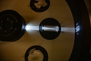 physics experiment on refraction of light rays through lens system